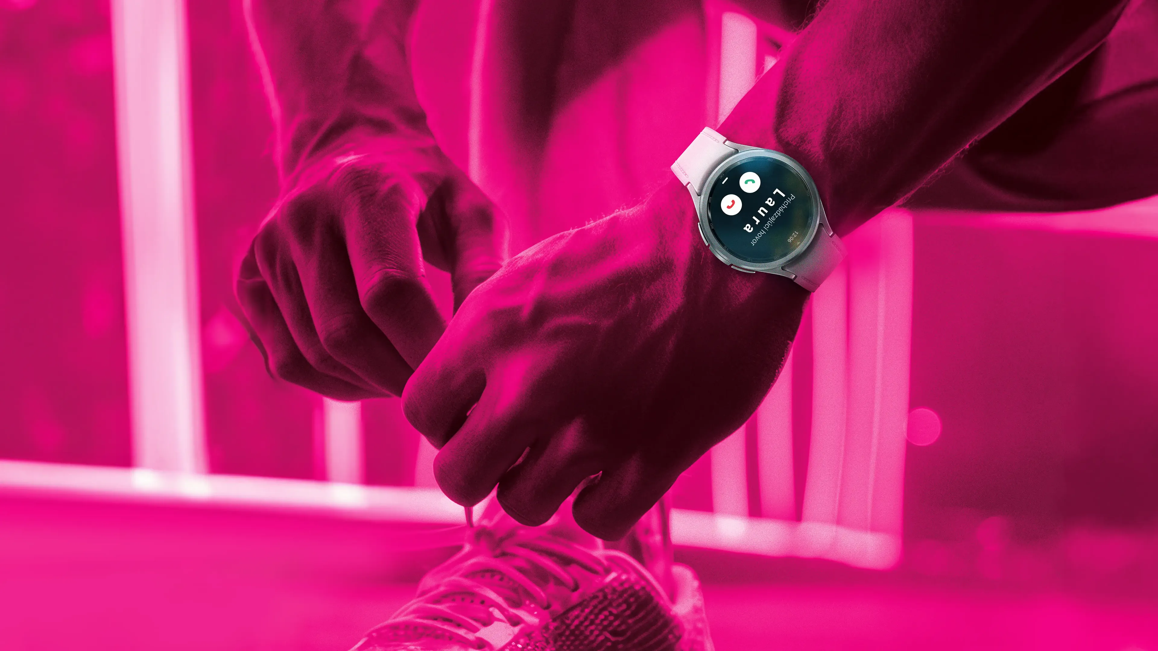 connect-my-watch-samsung-169 ruka s hodinkami Samsung